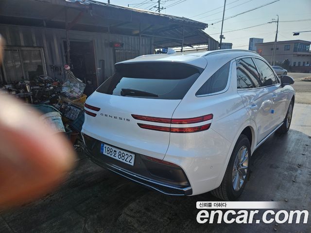 Genesis GV70 2.5T Gasoline 2WD — пробег 900 км — фото 4 из 5