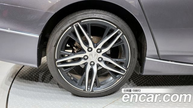 Honda Accord 2.0 Hybrid Touring — пробег 88 504 км — фото 5 из 5