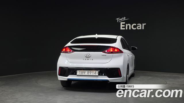 Hyundai Ioniq из Кореи Encar