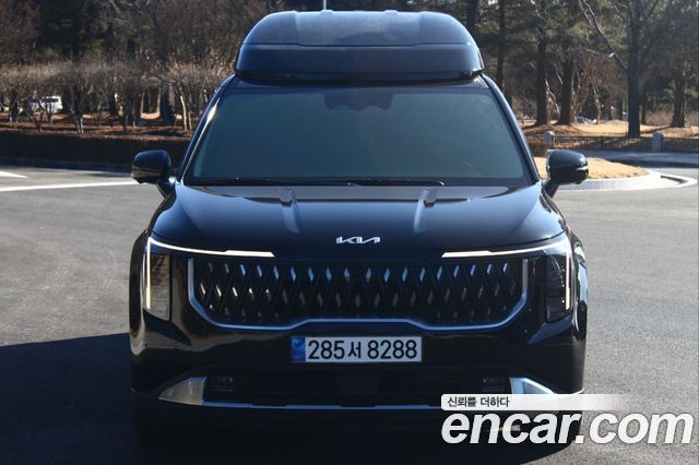 Kia Carnival Diesel 9-Seater Hi Limousine Signature — пробег 43 000 км — фото 3 из 5