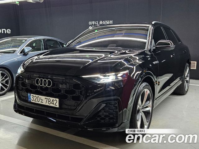 Audi Q8 55 TFSI Quattro Premium — пробег 603 км — фото 2 из 5