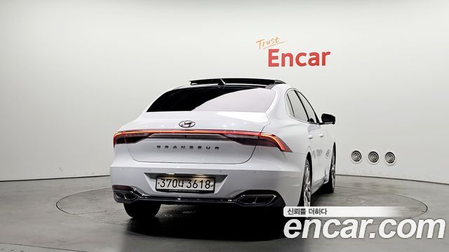 Hyundai Grandeur из Кореи Encar