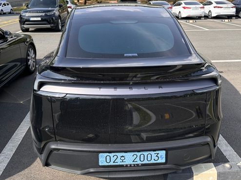Tesla Model Y RWD — пробег 11 200 км — фото 4 из 5