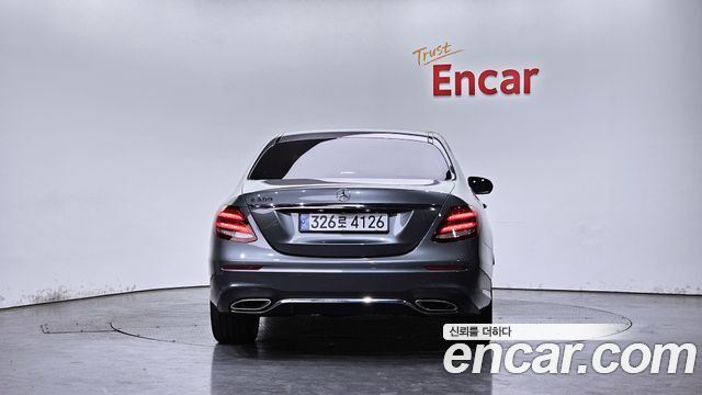 Mercedes-Benz E-Class из Кореи Encar