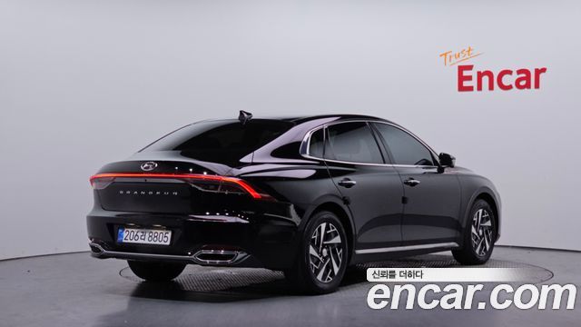 Hyundai Grandeur из Кореи Encar