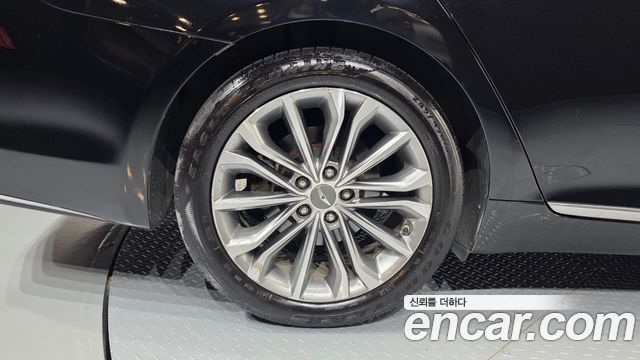 Hyundai Genesis из Кореи Encar