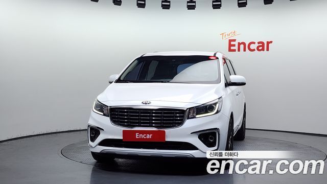 Kia Carnival из Кореи Encar