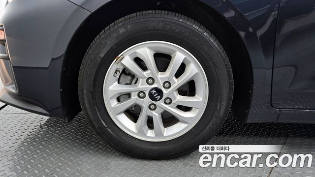 Kia K3 из Кореи Encar
