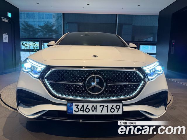 Mercedes-Benz E-Class E300 4MATIC AMG Line — пробег 2 698 км — фото 4 из 5