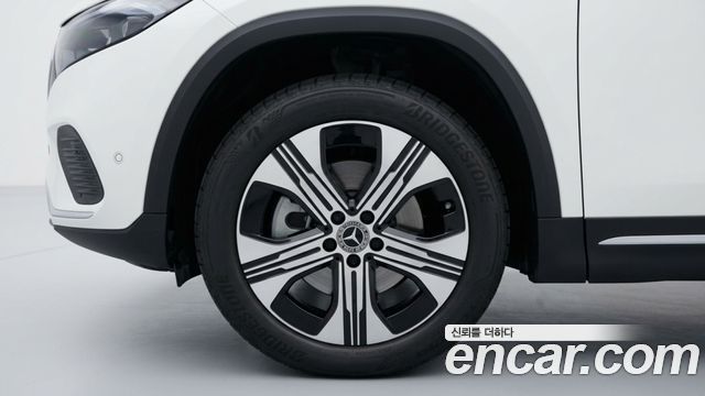 Mercedes-Benz EQA из Кореи Encar