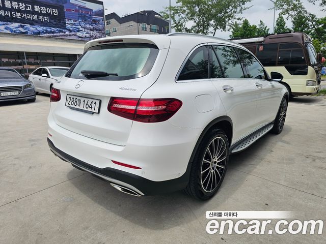 Mercedes-Benz GLC-Class GLC300 4MATIC AMG Line — пробег 29 061 км — фото 4 из 5