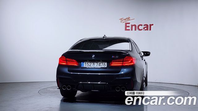 BMW M5 M5 Sedan — пробег 71 385 км — фото 4 из 5
