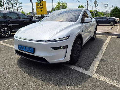 Tesla Model Y Premium RWD — пробег 500 км — фото 2 из 5