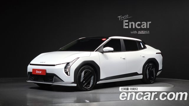 Kia EV4 из Кореи Encar