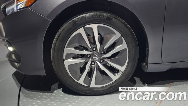 Honda Accord 2.0 Hybrid Touring — пробег 83 945 км — фото 5 из 5