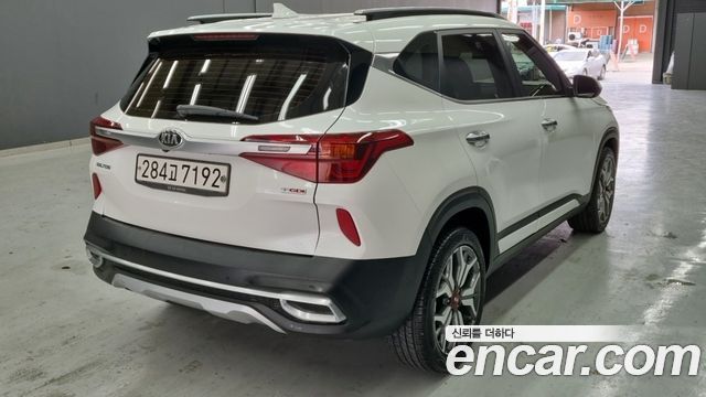 Kia Seltos из Кореи Encar