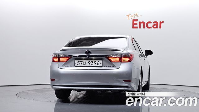 Lexus ES из Кореи Encar