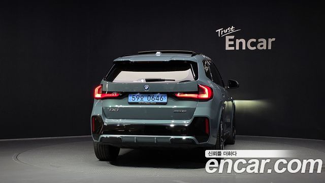 BMW iX1 из Кореи Encar
