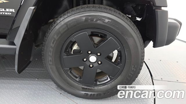 Jeep Wrangler 2.8 Diesel Sahara 4Door — пробег 107 018 км — фото 5 из 5