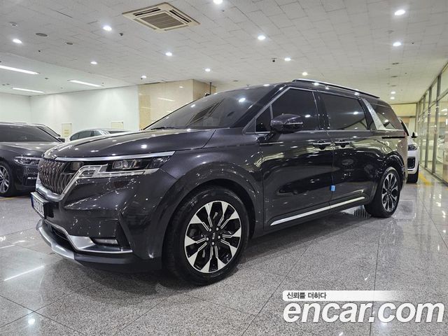 Kia Carnival 9-Seater Signature — пробег 217 591 км — фото 2 из 5