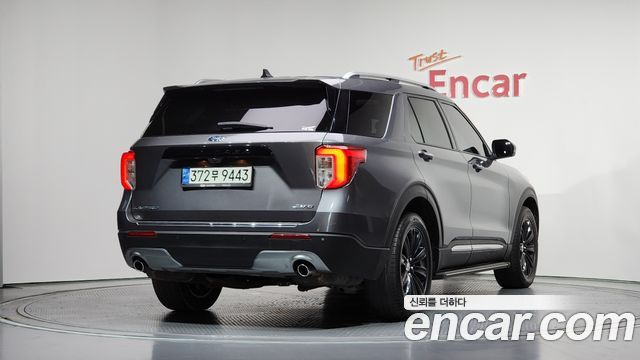 Ford Explorer 2.3 LimIted 4WD — пробег 74 344 км — фото 2 из 5