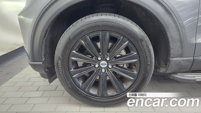 Ford Explorer 2.3 LimIted 4WD — пробег 74 344 км — фото 5 из 5