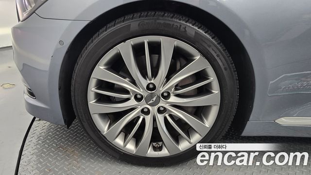 Hyundai Genesis из Кореи Encar