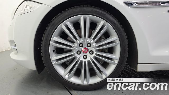 Jaguar XJ из Кореи Encar