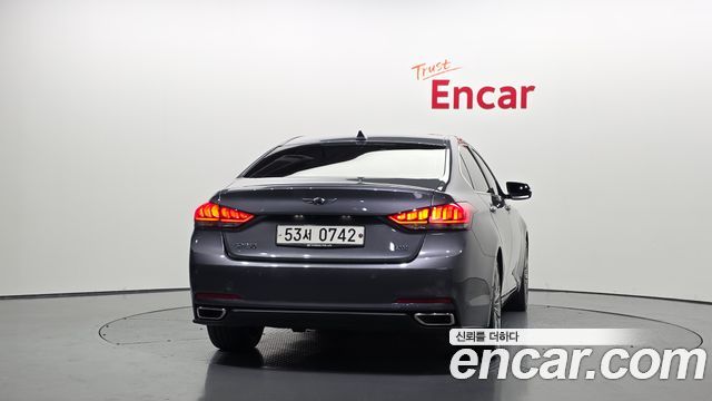 Hyundai Genesis из Кореи Encar