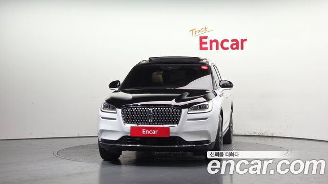Lincoln Corsair 2.0 Reserve AWD — пробег 72 320 км — фото 3 из 5
