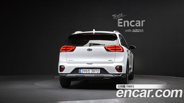 Kia Niro 1.6 HEV Noblesse Special — пробег 67 195 км — фото 4 из 5