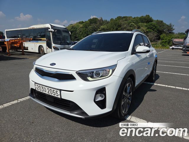 Kia Stonic Diesel 1.6 Trendy — пробег 131 006 км — фото 1 из 5