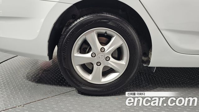 Hyundai Accent из Кореи Encar