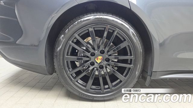 Porsche Panamera 3.0 AWD — пробег 93 670 км — фото 5 из 5