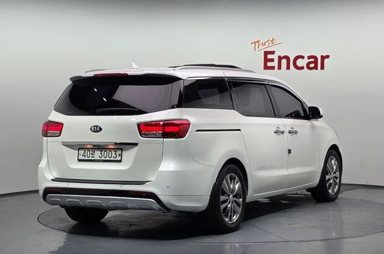 Kia Carnival 9-seater Prestige — пробег 59 265 км — фото 2 из 5