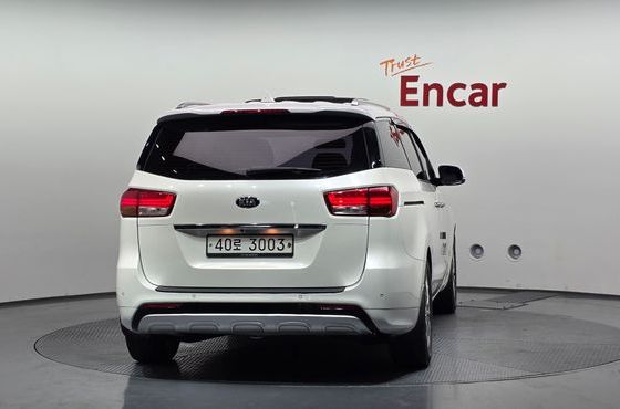 Kia Carnival 9-seater Prestige — пробег 59 265 км — фото 4 из 5