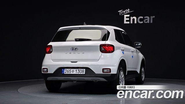 Hyundai Venue из Кореи Encar