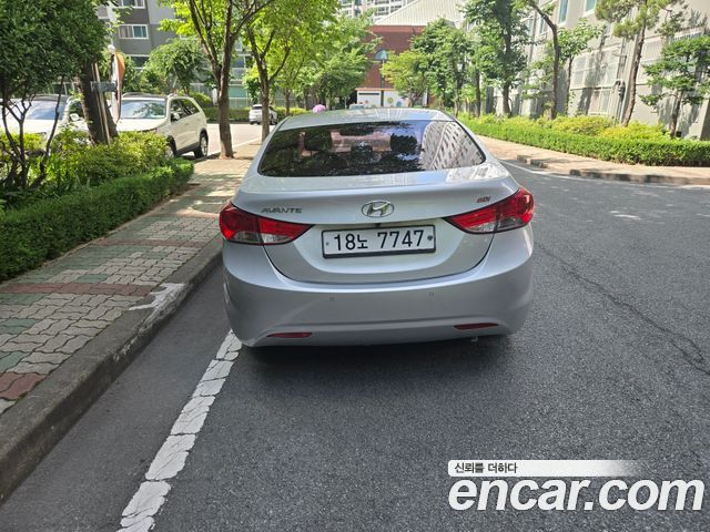 Hyundai AVANTE M16 GDI Style — пробег 105 617 км — фото 4 из 5