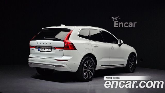 Volvo XC60 B5 Ultra Bright — пробег 22 783 км — фото 2 из 5
