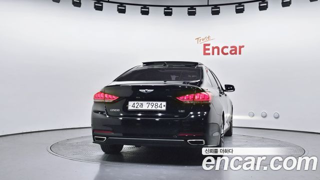 Hyundai Genesis из Кореи Encar