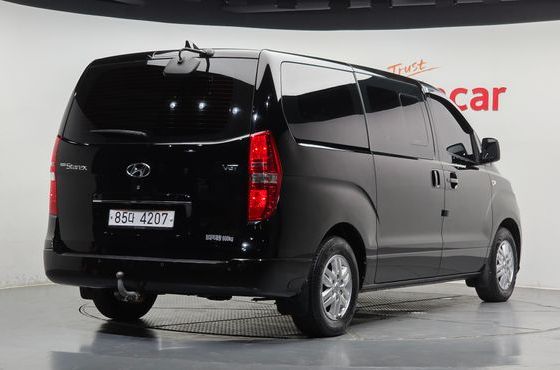 Hyundai Starex Van 5-Seater Modern — пробег 60 250 км — фото 2 из 5