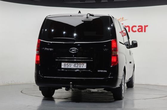 Hyundai Starex Van 5-Seater Modern — пробег 60 250 км — фото 4 из 5