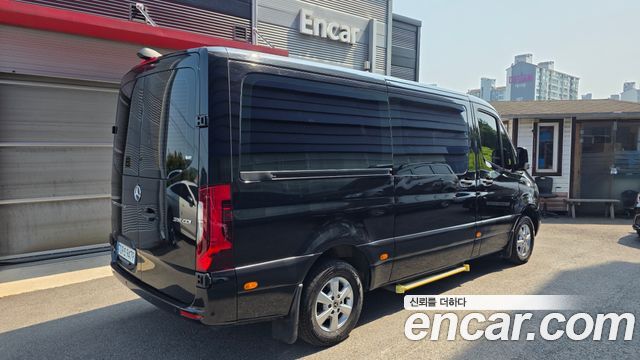 Mercedes-Benz Sprinter 3.0 Diesel W907 — пробег 62 455 км — фото 2 из 5