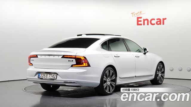 Volvo S90 B6 AWD Ultimate Bright — пробег 139 607 км — фото 2 из 5