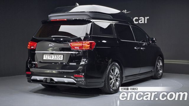 Kia Carnival 9-Seater Hi-Limousine Prestige Hiroof — пробег 95 742 км — фото 2 из 5