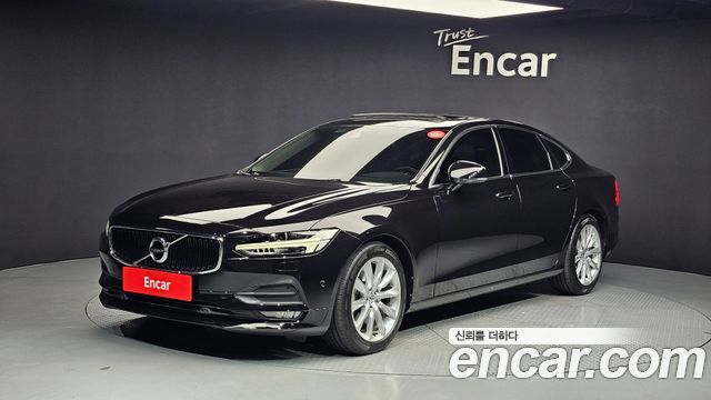 Volvo S90 T5 Momentum — пробег 83 961 км — фото 1 из 5