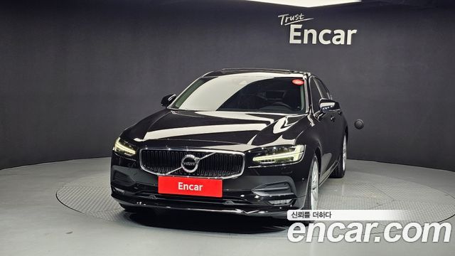 Volvo S90 T5 Momentum — пробег 83 961 км — фото 3 из 5