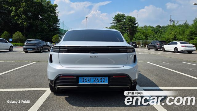 Porsche Macan из Кореи Encar