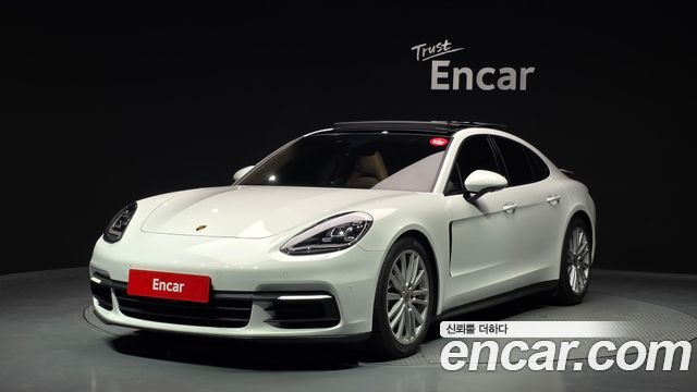 Porsche Panamera 3.0 AWD — пробег 96 542 км — фото 1 из 5