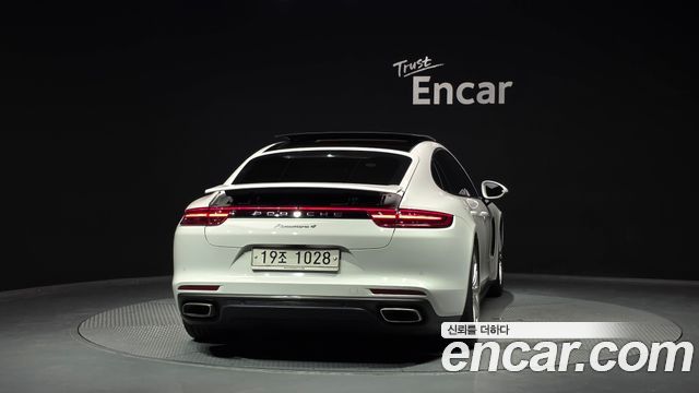 Porsche Panamera 3.0 AWD — пробег 96 542 км — фото 4 из 5